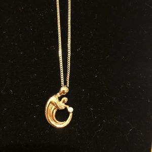 Avon Mother and Child Pendant Necklace